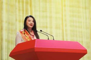 喜报！压球集团官网压球集团官网压球集团官网压球集团官网首页-压球(中国)-压球(中国)
集团创始人、党支部书记陈文舒获评“最美巾帼创业带头